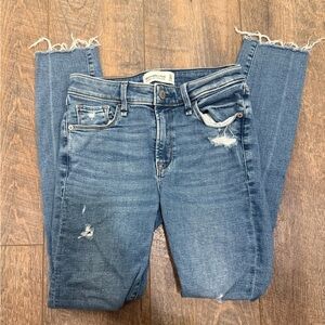 Abercrombie & Fitch Mid Rise Skinny Jeans